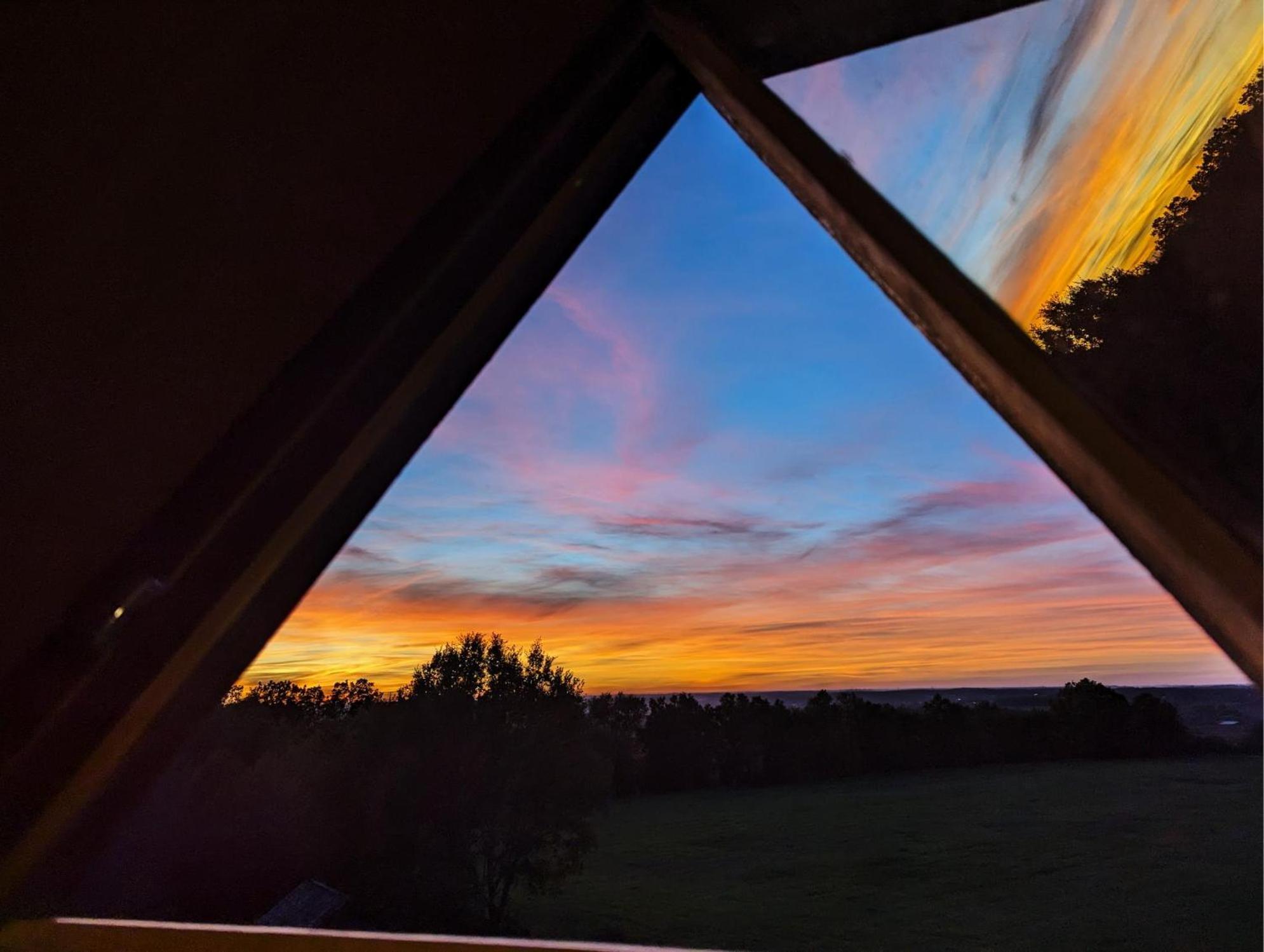 Enchanting Windmill Retreat Loubes-Bernac Luaran gambar